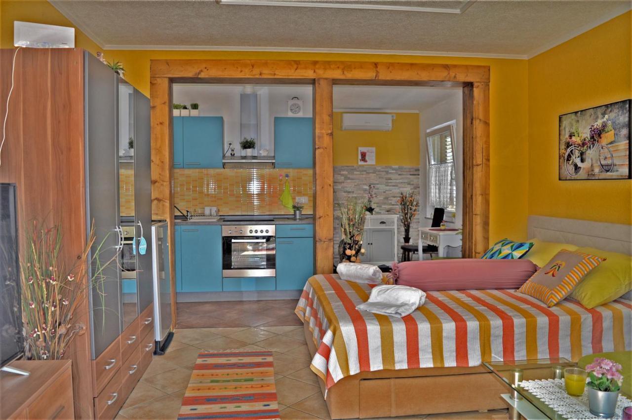 Studio Apartments Luka Biograd - Benkovac Eksteriør bilde