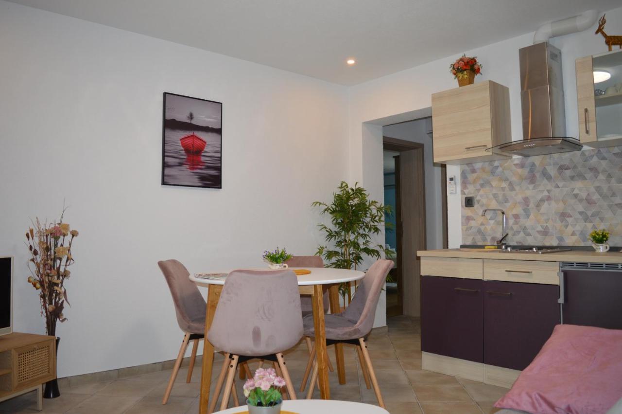 Studio Apartments Luka Biograd - Benkovac Eksteriør bilde