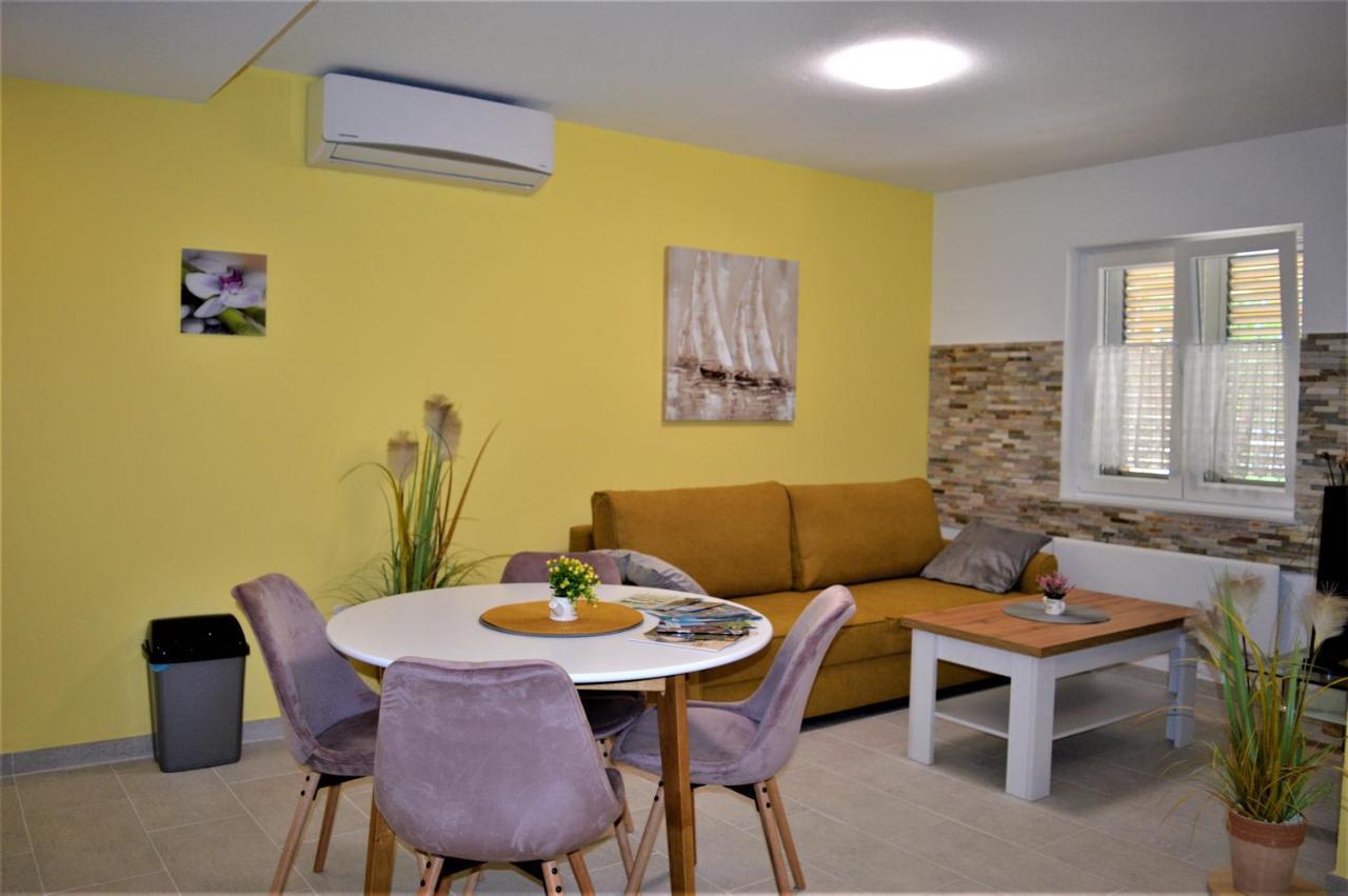 Studio Apartments Luka Biograd - Benkovac Eksteriør bilde