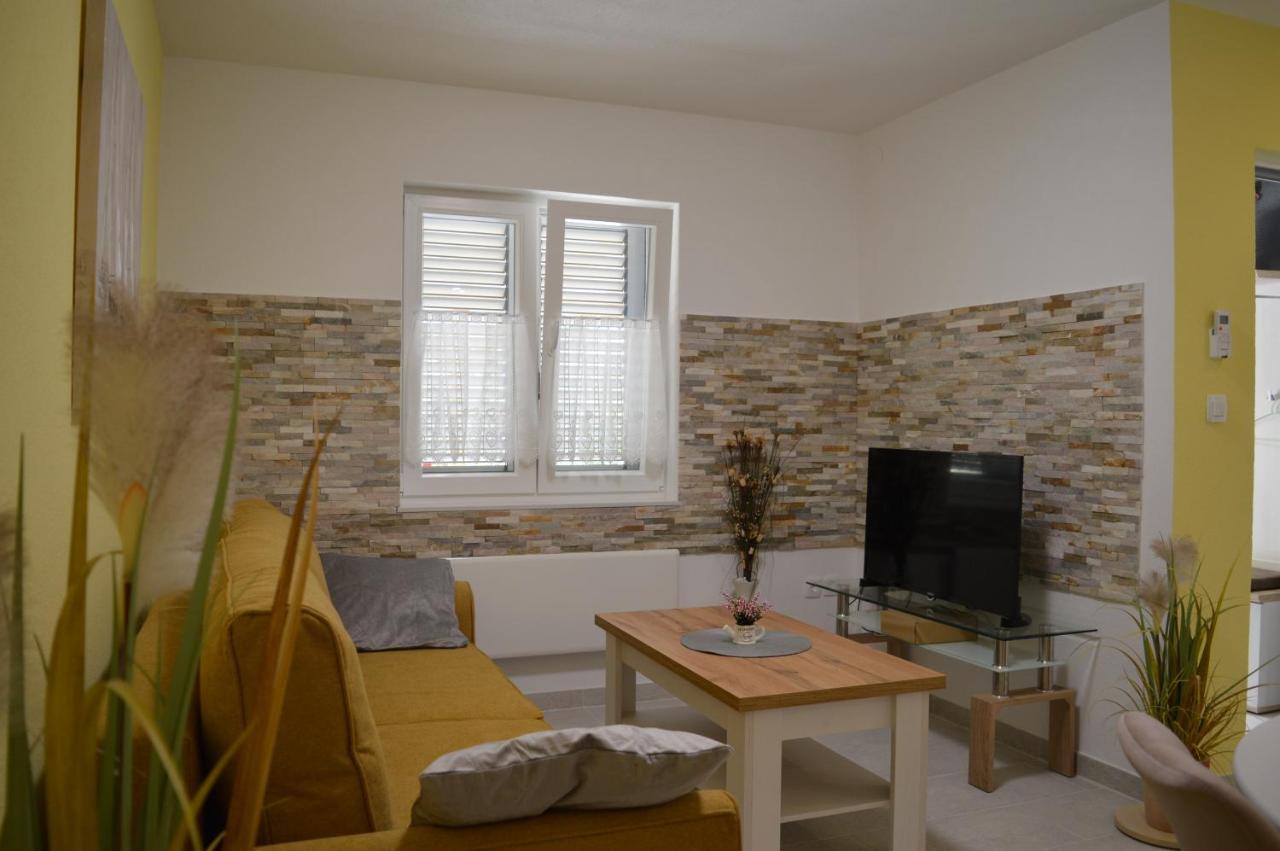 Studio Apartments Luka Biograd - Benkovac Eksteriør bilde